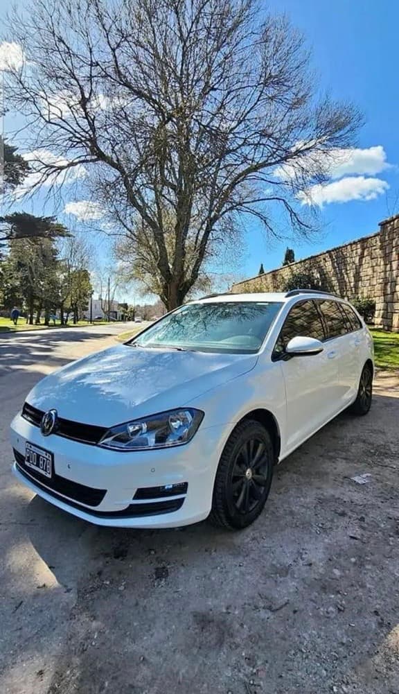 VOLKSWAGEN Golf 2015