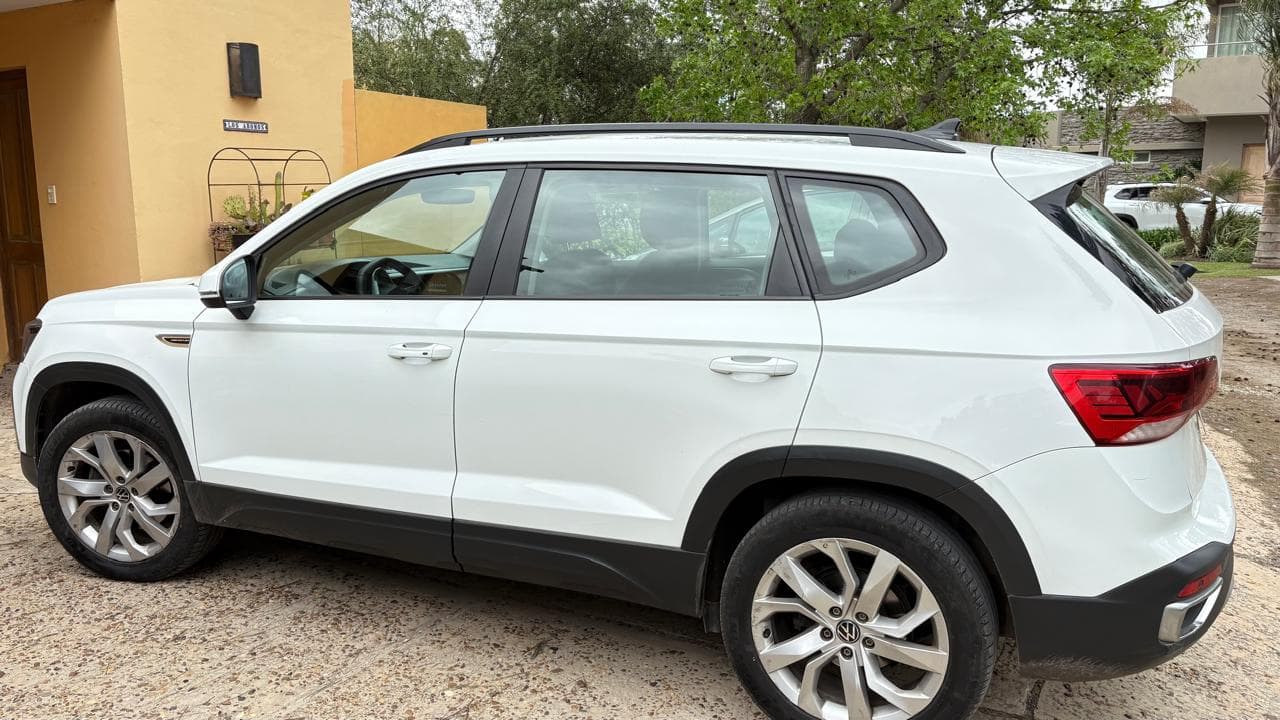VOLKSWAGEN Taos 2022