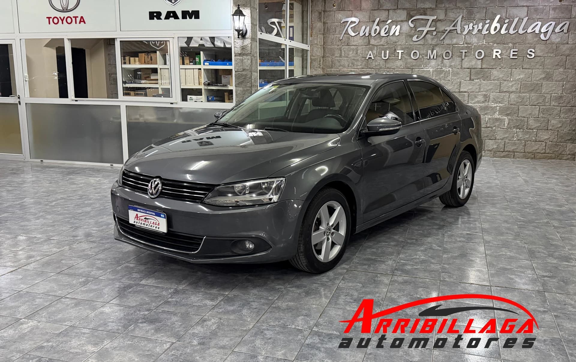 VOLKSWAGEN Vento 2013