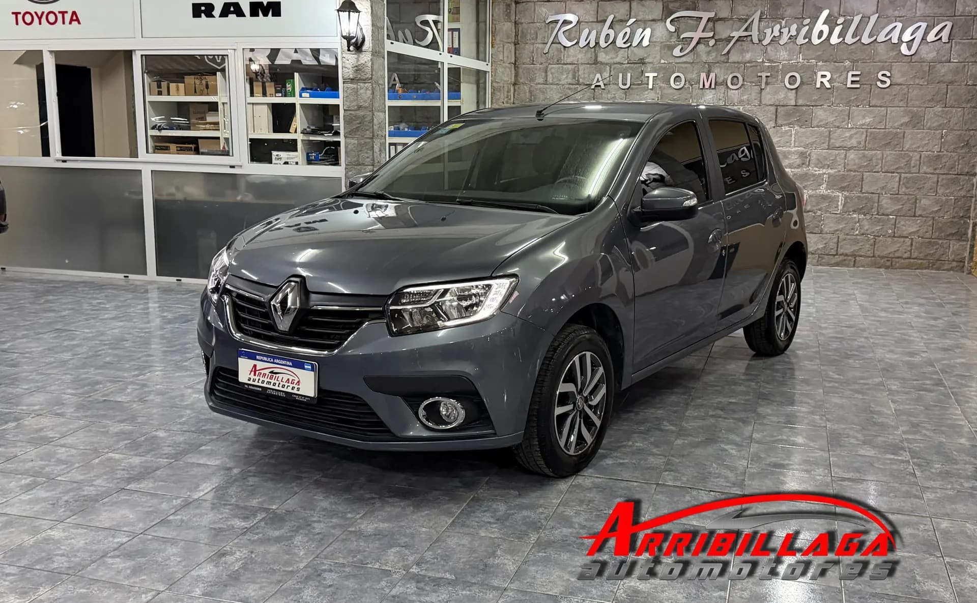 RENAULT Sandero 2023