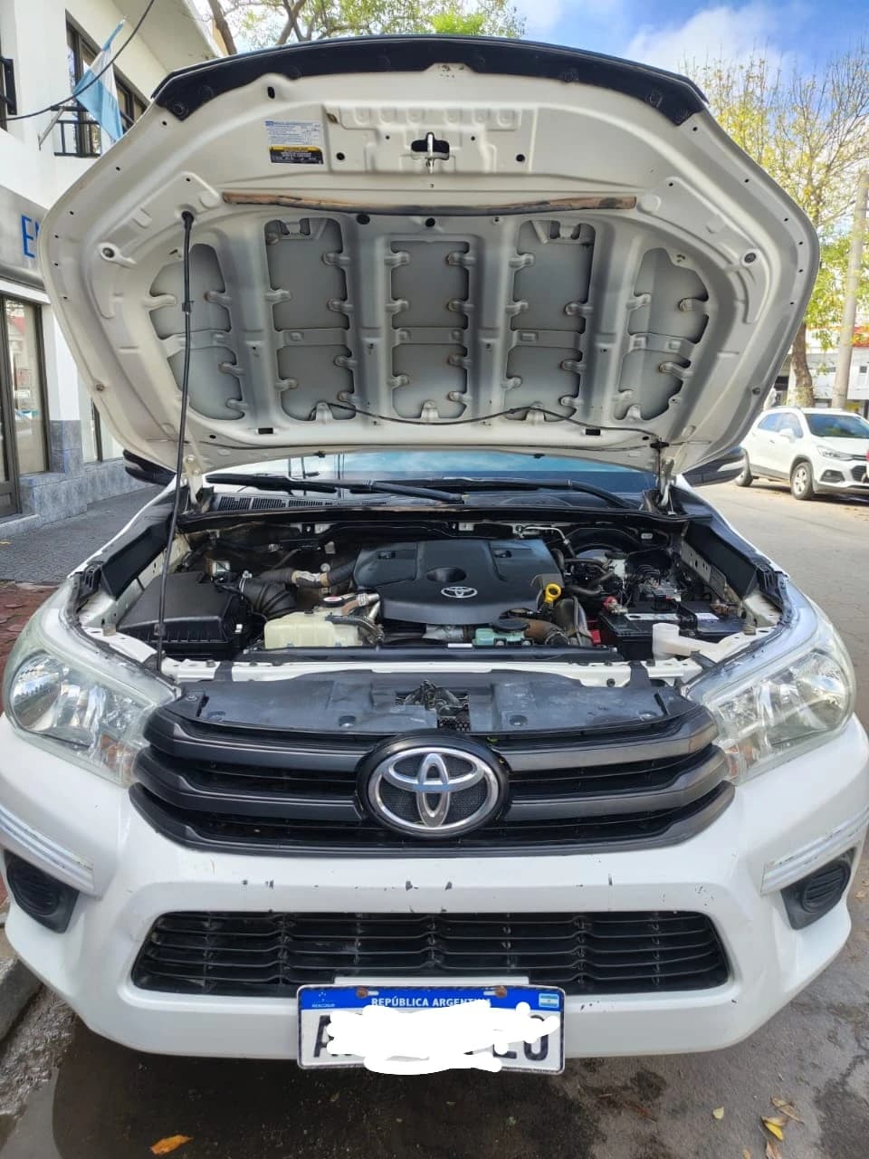 TOYOTA Hilux - Imagen 4