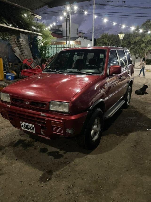 NISSAN Teana 1998