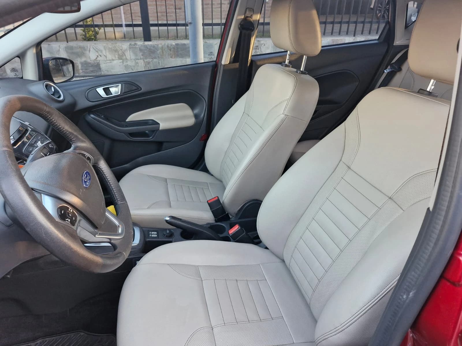 FORD Fiesta KD - Imagen 5