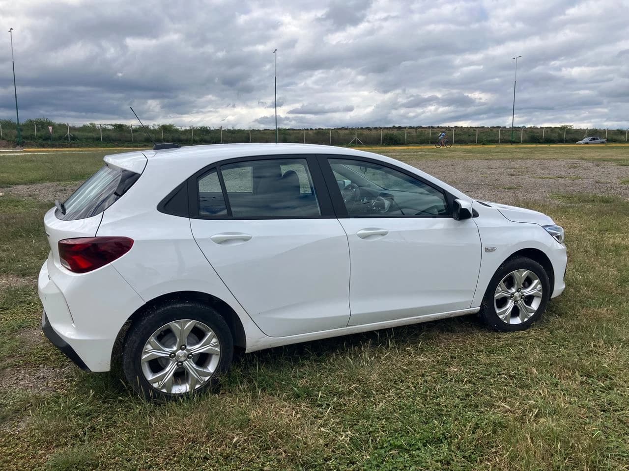 CHEVROLET Onix - Imagen 2