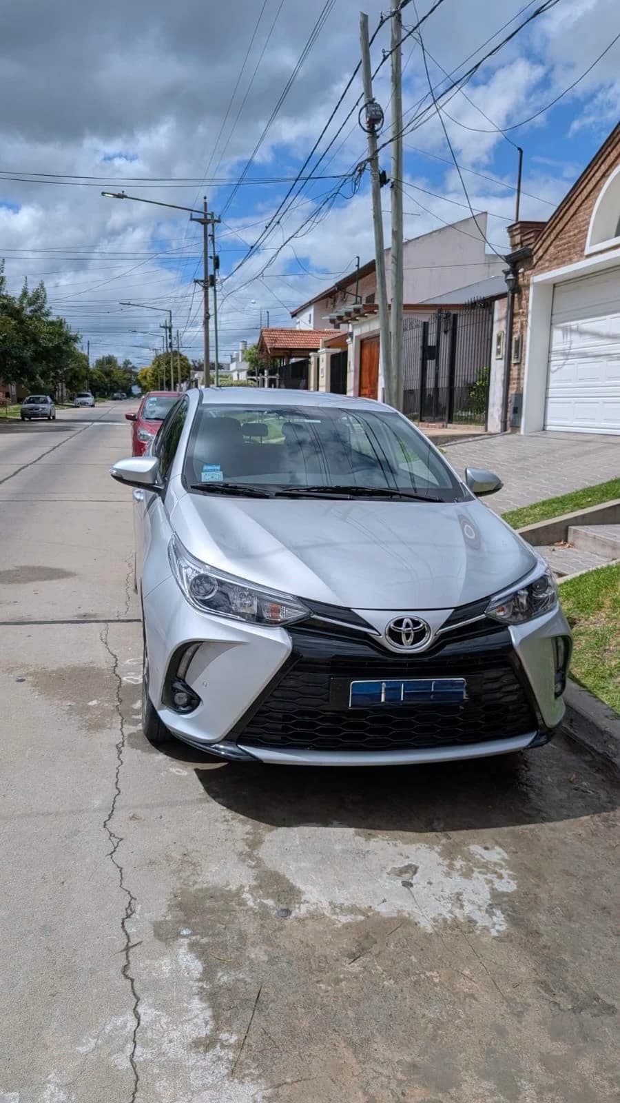 TOYOTA Yaris - Imagen 2