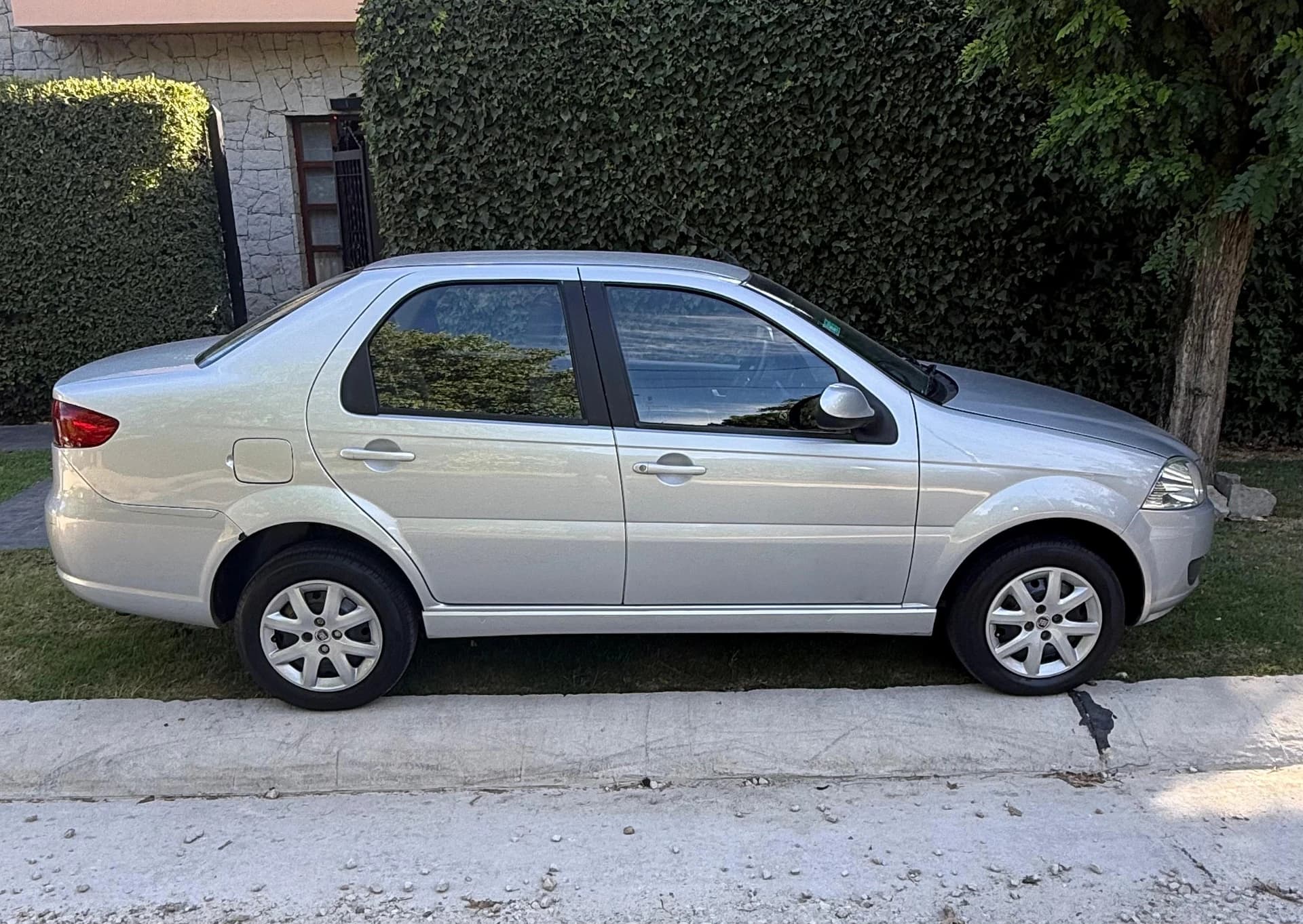 FIAT Siena - Imagen 2