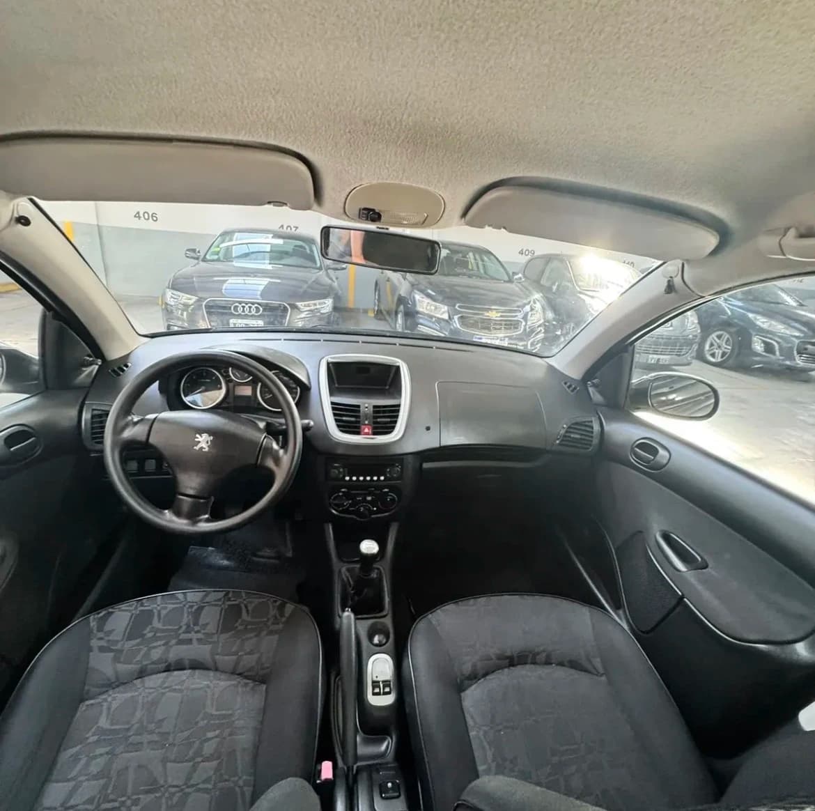 PEUGEOT 207 - Imagen 3