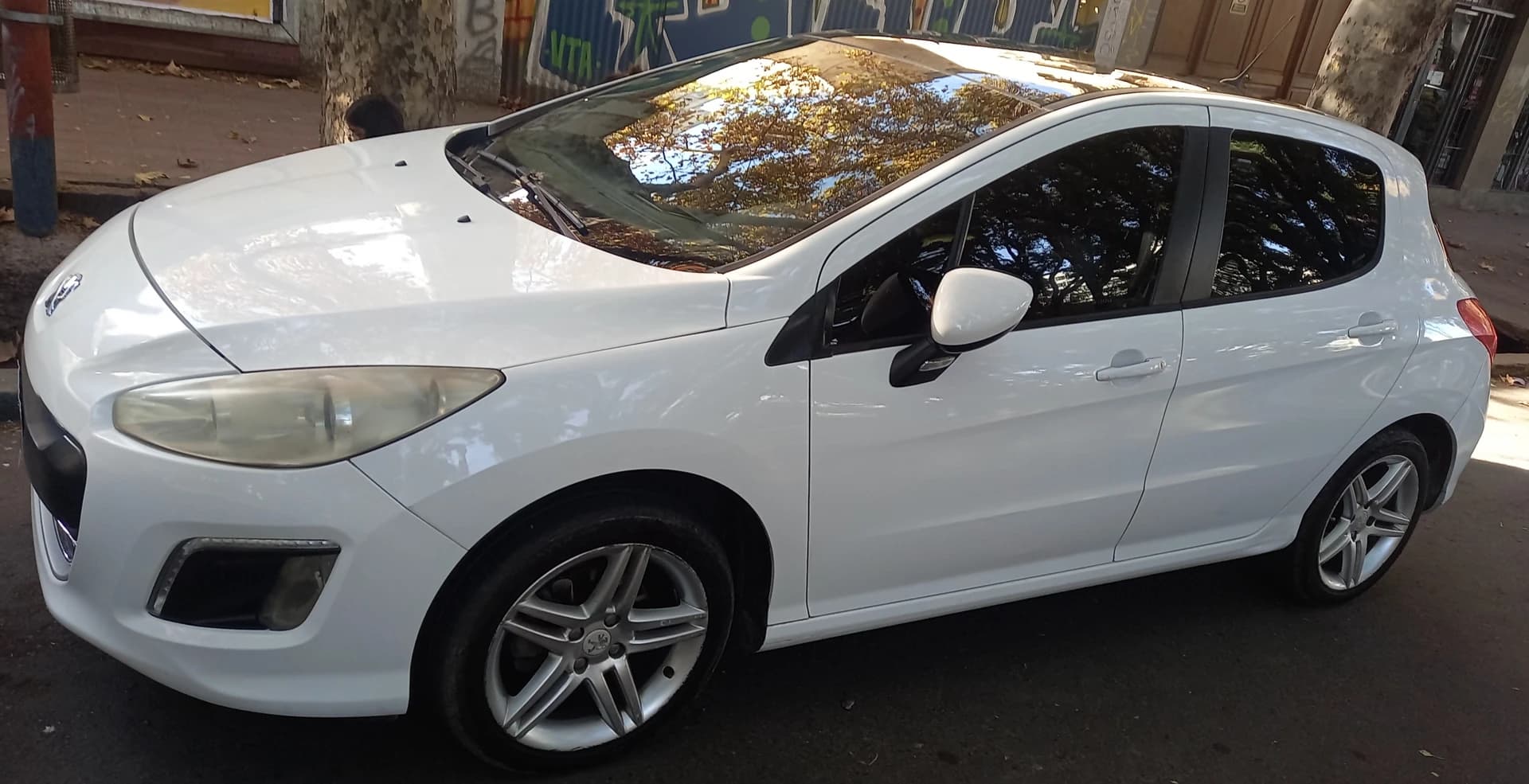 PEUGEOT 308 2012