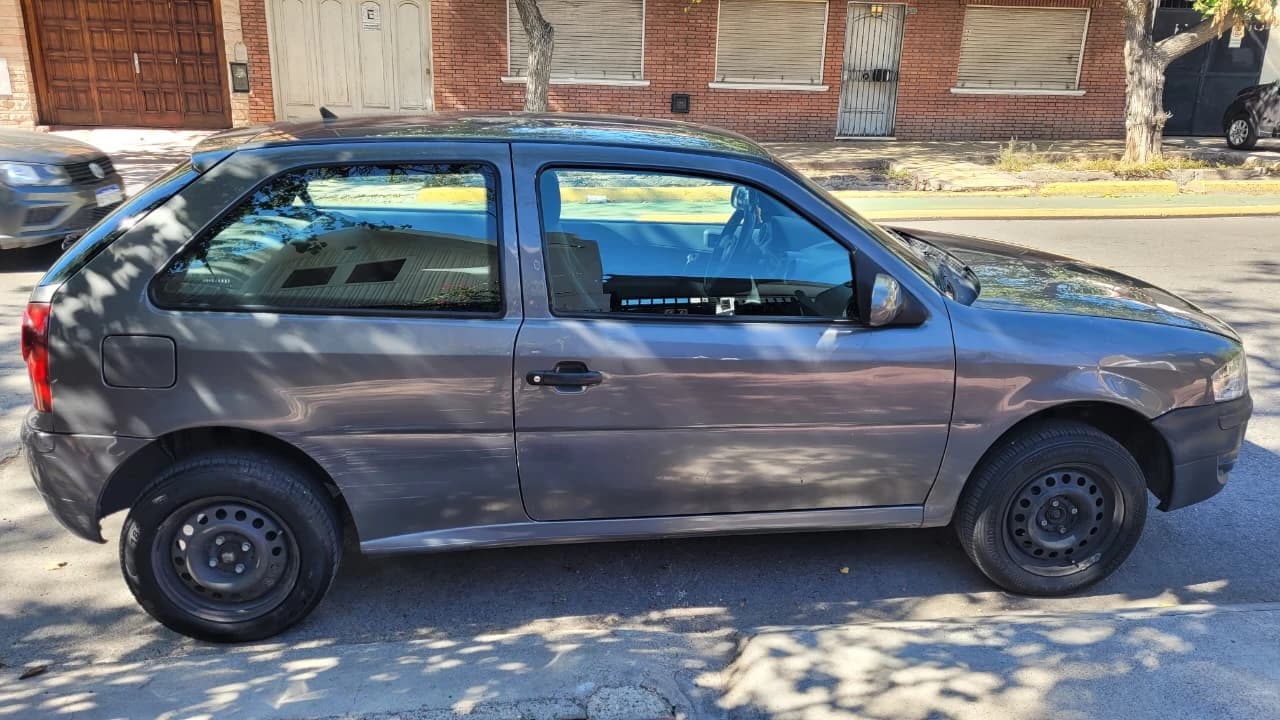 VOLKSWAGEN Gol - Imagen 3