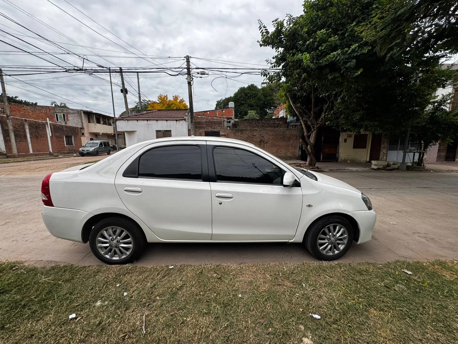 TOYOTA Etios - Imagen 3