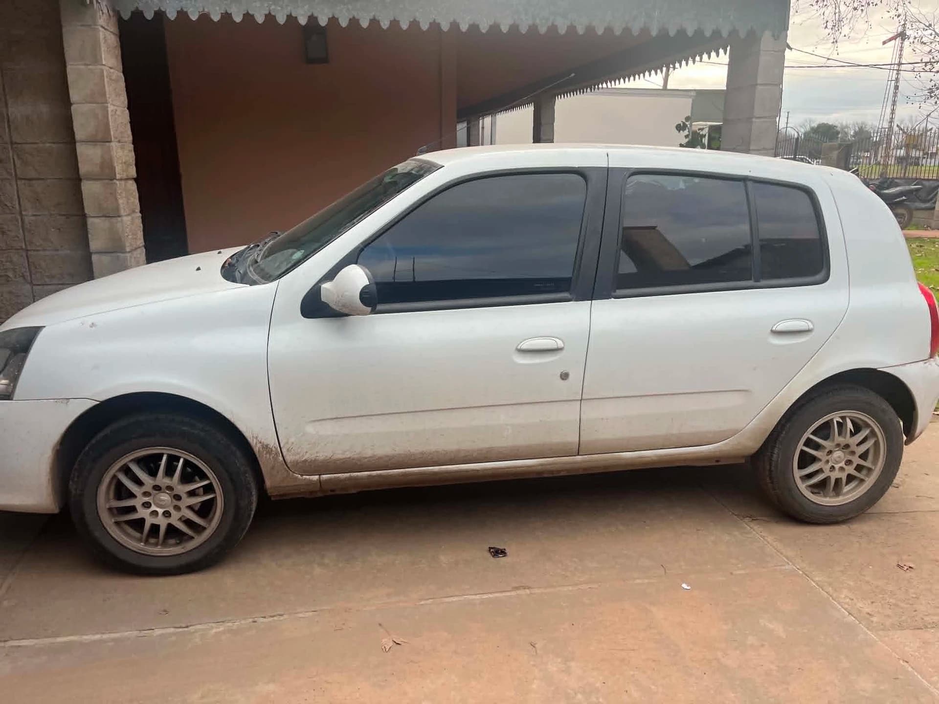 RENAULT Clio Mío - Imagen 2