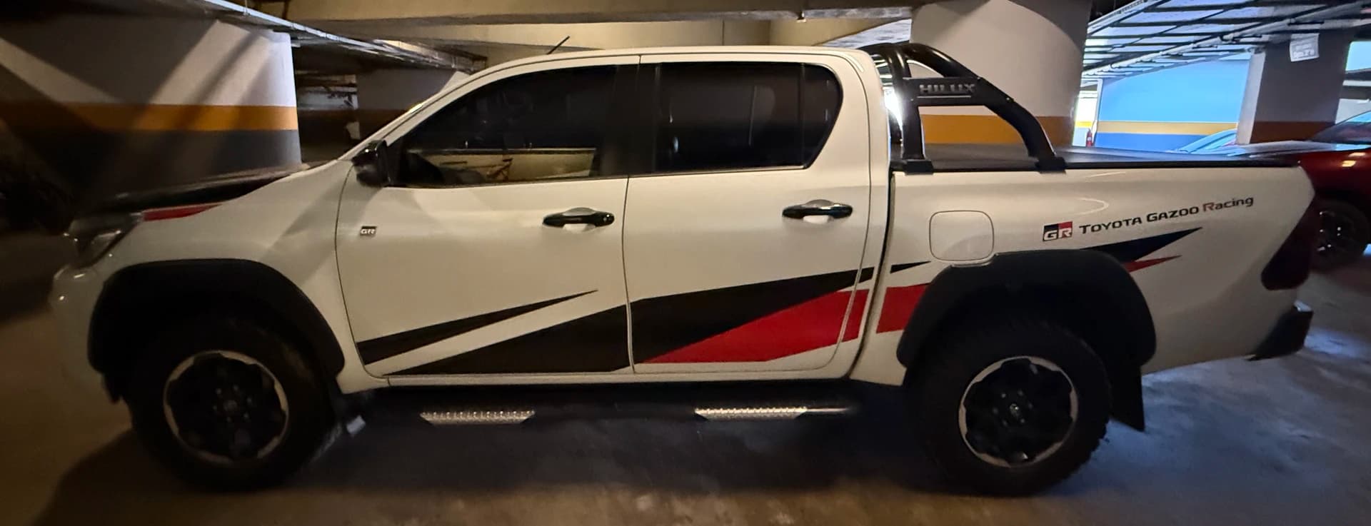 TOYOTA Hilux 2019