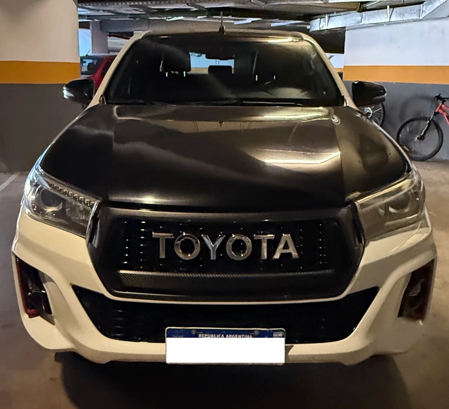 TOYOTA Hilux - Imagen 3