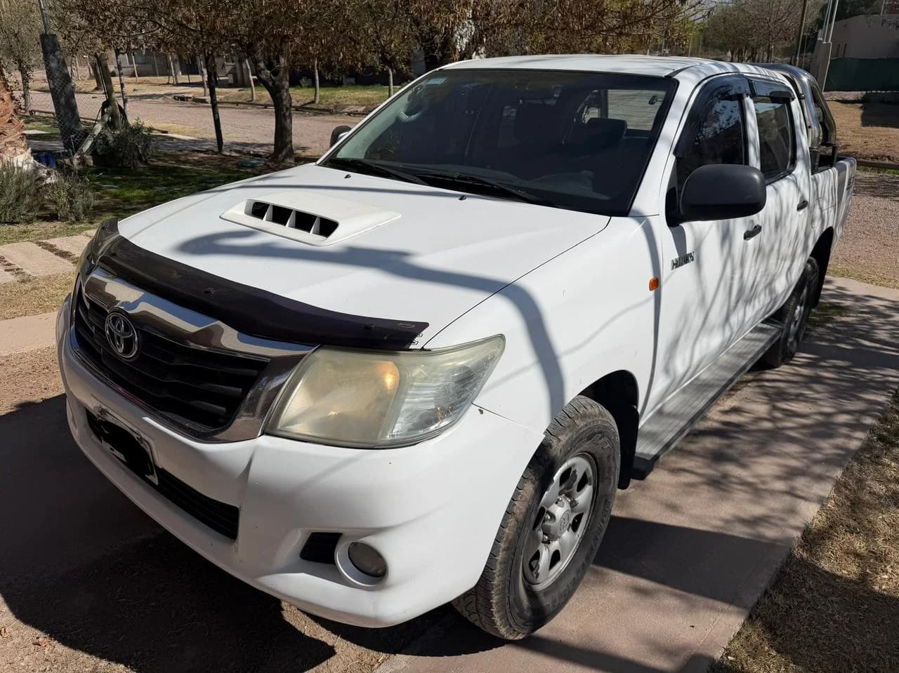 TOYOTA Hilux 2013