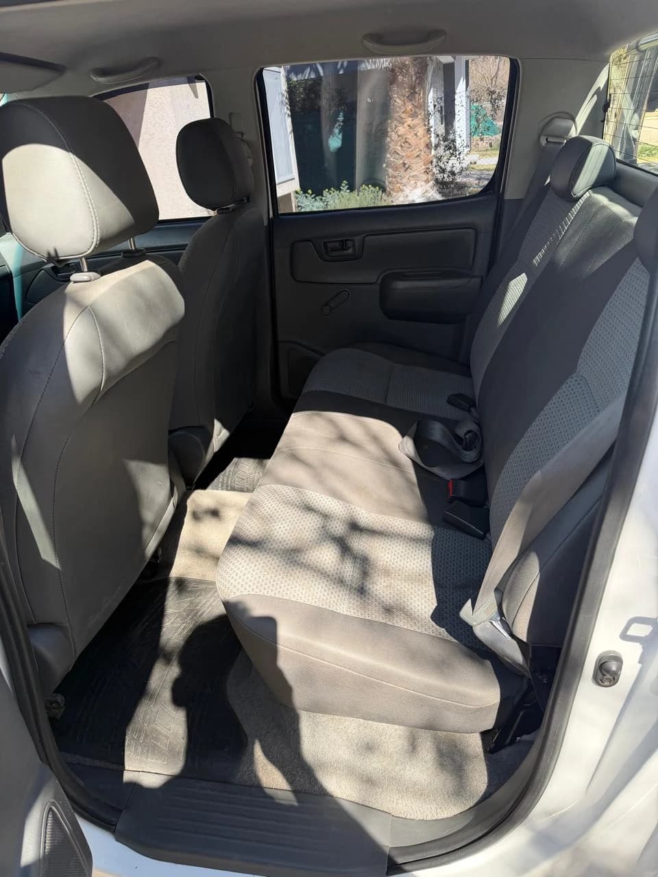 TOYOTA Hilux - Imagen 4