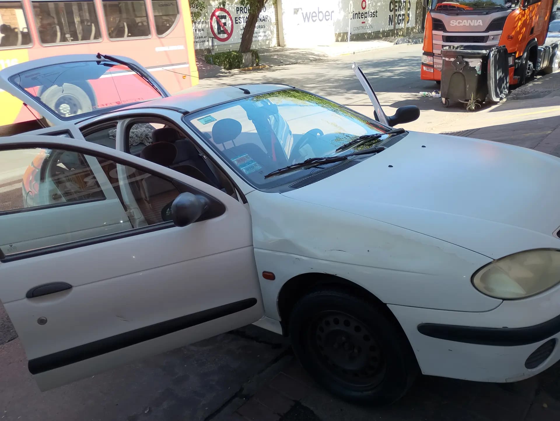 RENAULT Mégane II - Imagen 1