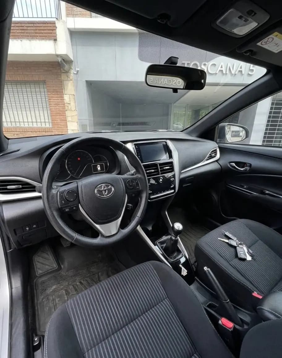 TOYOTA Yaris - Imagen 5